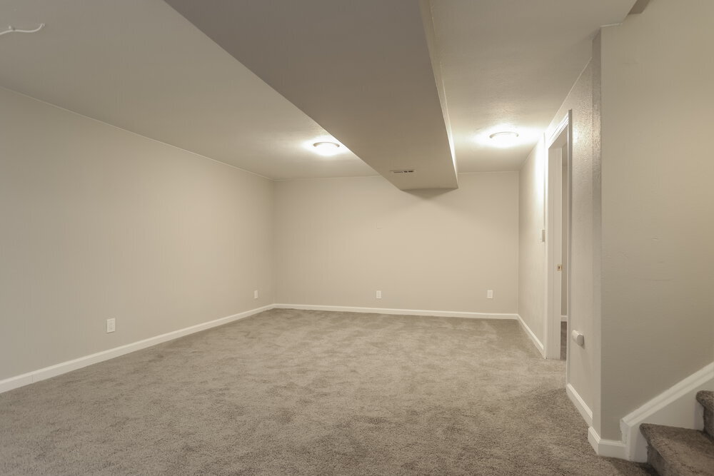 Building Photo - 8993 W Ontario Ave