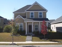 Building Photo - 224 Clearwater Cir