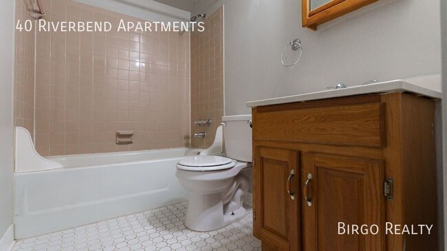 Building Photo - Beautiful 1 Bedroom Apartment- Move in Today!