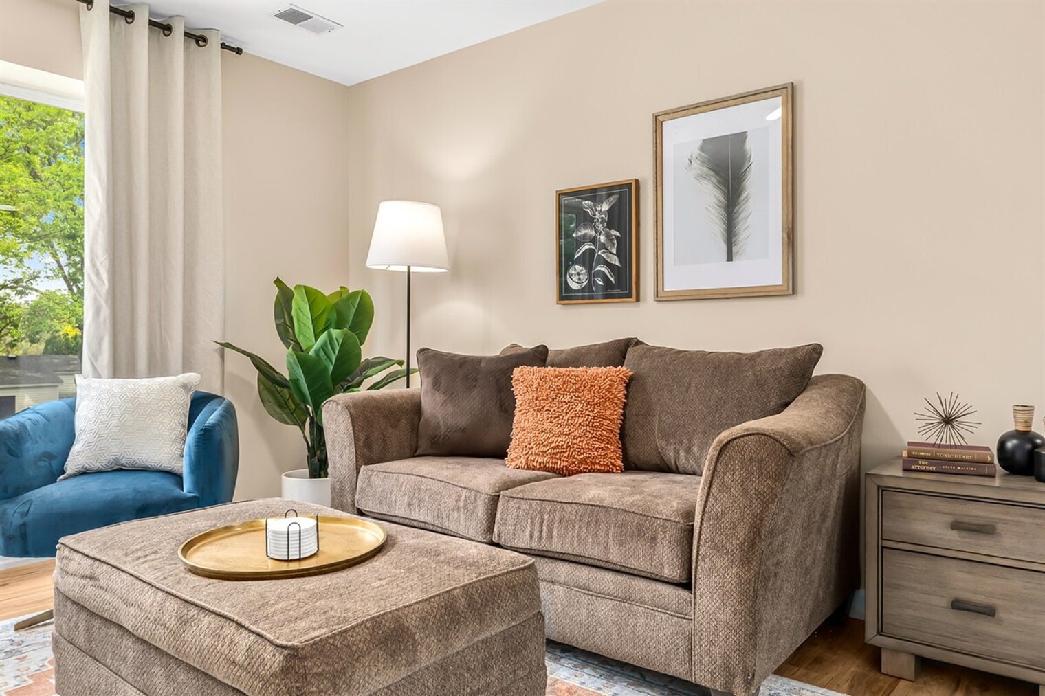 Building Photo - 18443 Sharon Ln