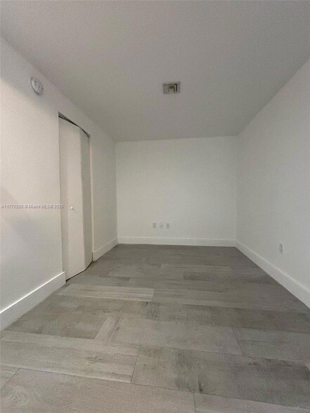 Building Photo - 16385 Biscayne Blvd