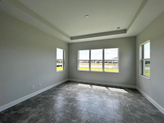 Building Photo - 15192 Wildwood Cir