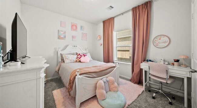 Building Photo - 1326 Ponderosa Pne Dr