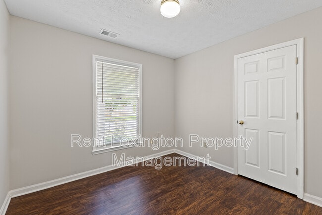 Building Photo - 4225 Steamboat Rd