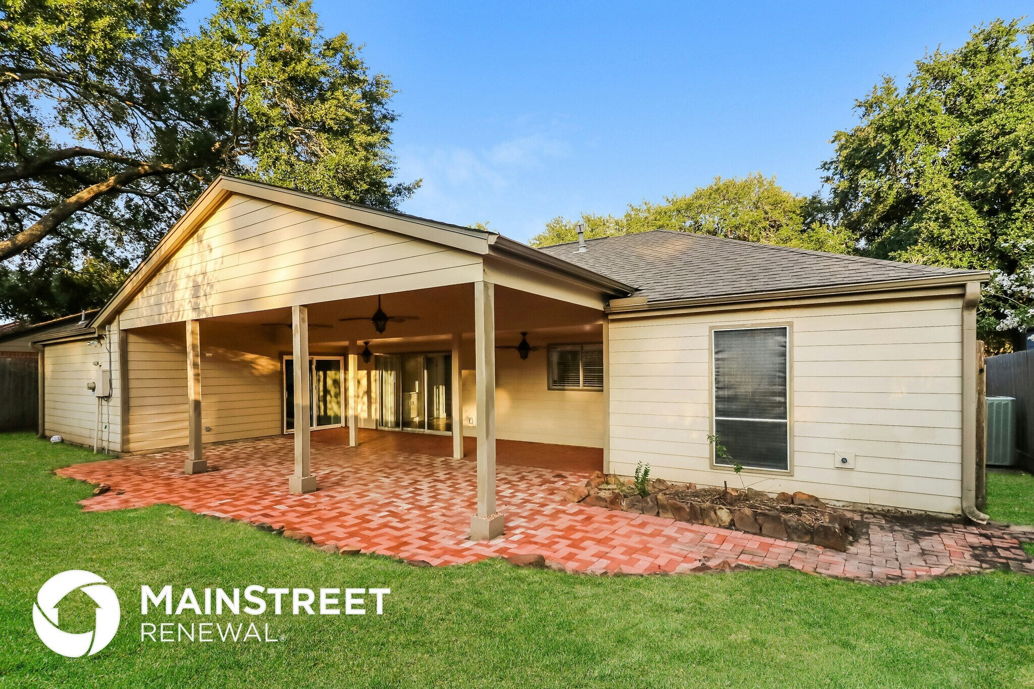 Building Photo - 4515 Sylvan Glen Dr