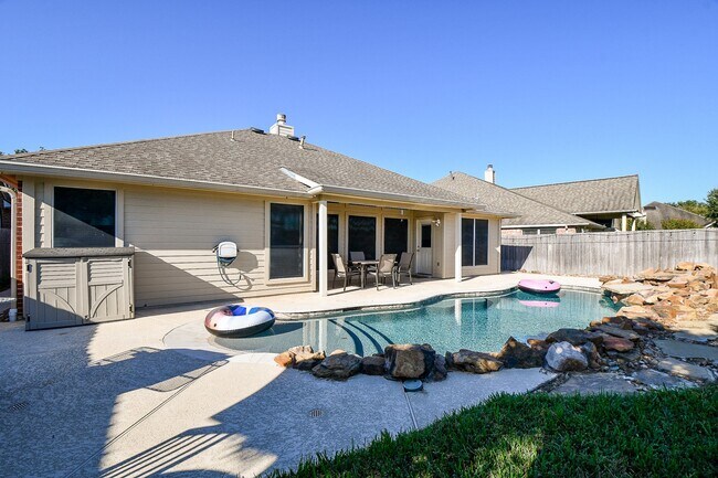 Building Photo - 9107 Fernwillow Dr