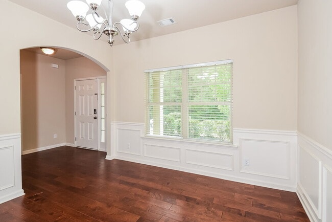 Building Photo - 6285 Allen Rd SW