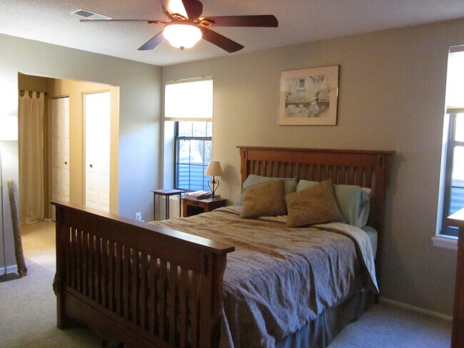 Building Photo - 10930 W Florida Ave