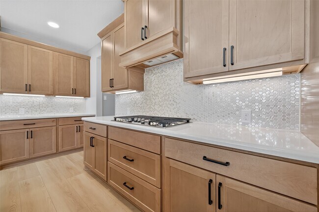 Building Photo - 161 Ginger Garlic Lp