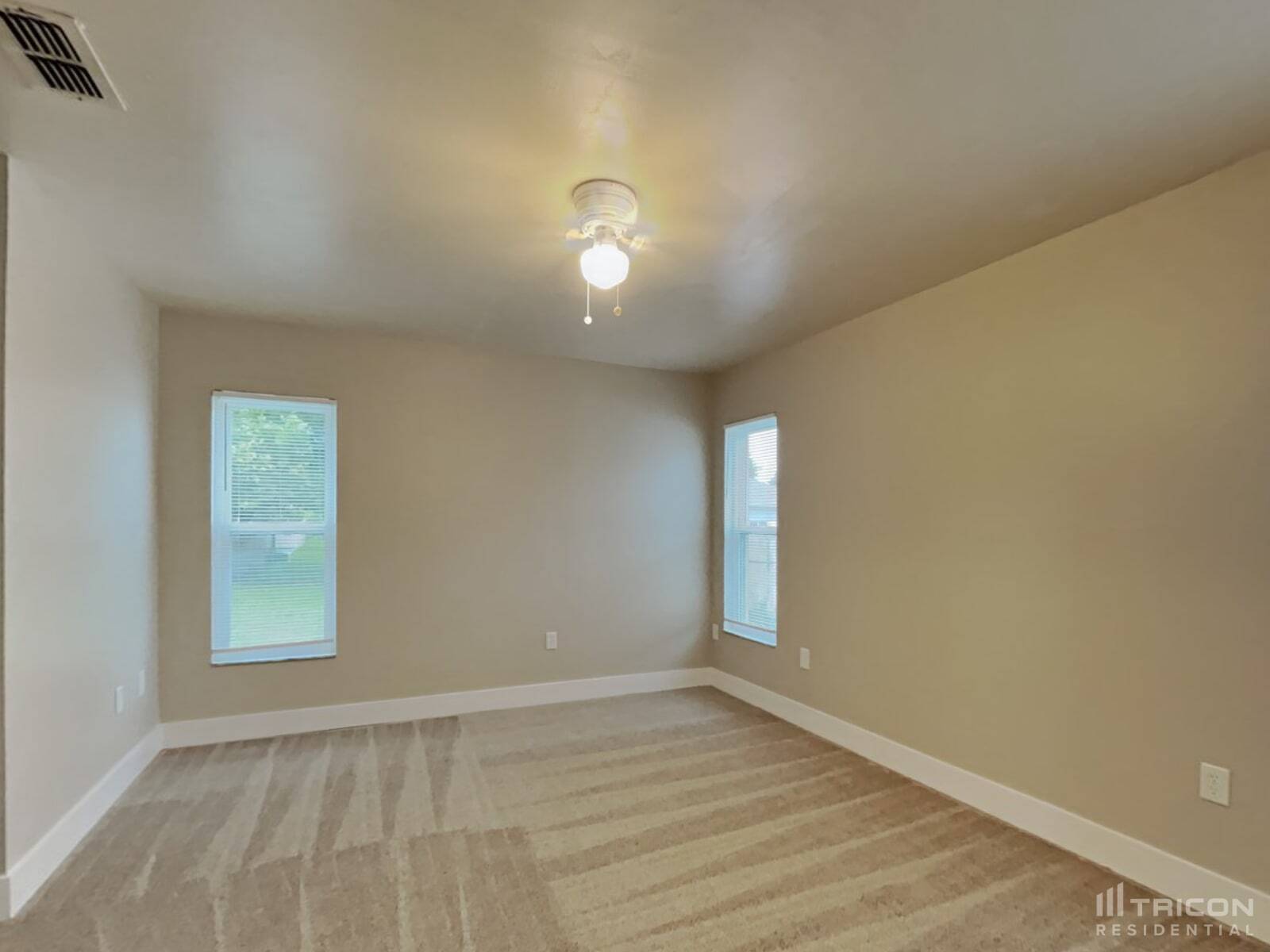 Building Photo - 6623 Freeport Dr