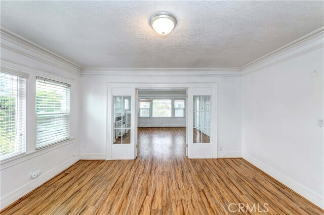 Building Photo - 1308 S Van Ness Ave