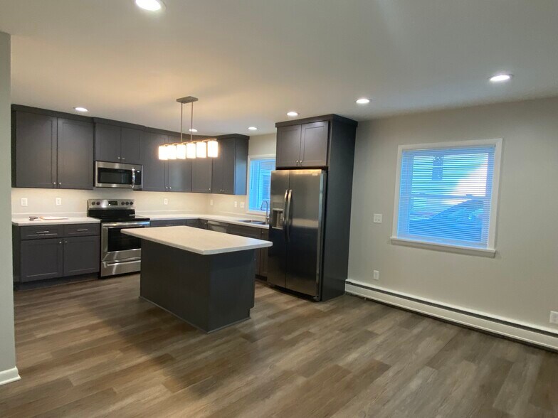 Kitchen - 144 Main St