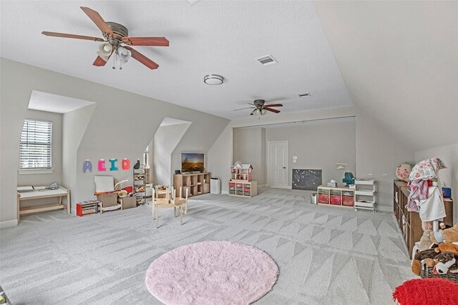 Building Photo - 29006 Reserve Bend Dr