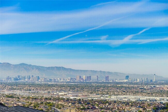 Building Photo - 510 Duvet Ct