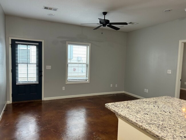 Building Photo - 101 Private Rd 4017