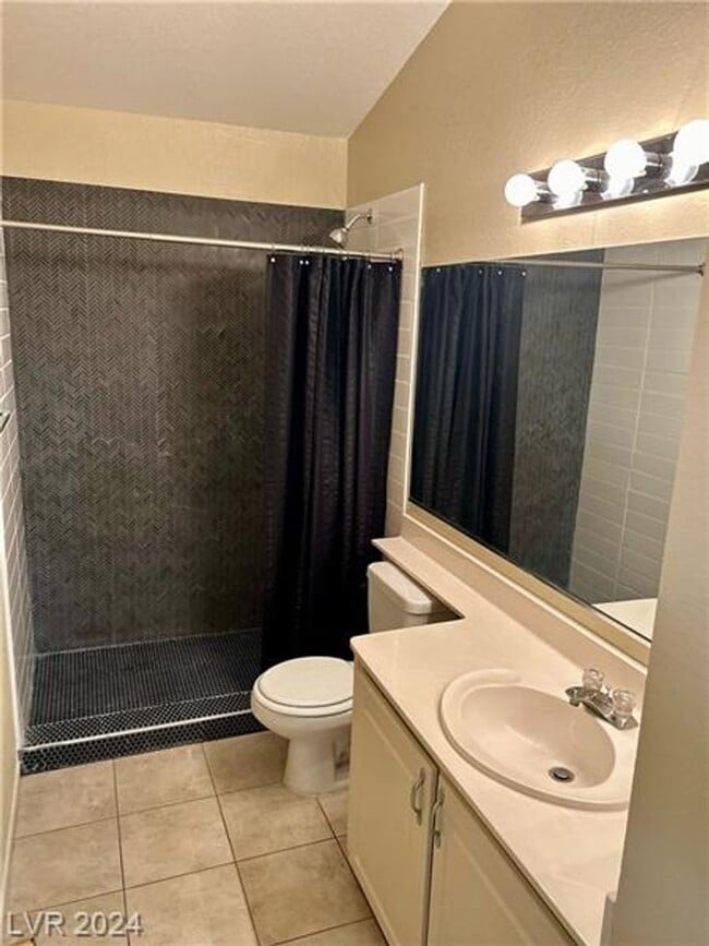 Building Photo - Furnished-Optional Single-Story Townhome in 89145