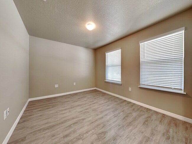 Building Photo - 8688 Kaye Ln