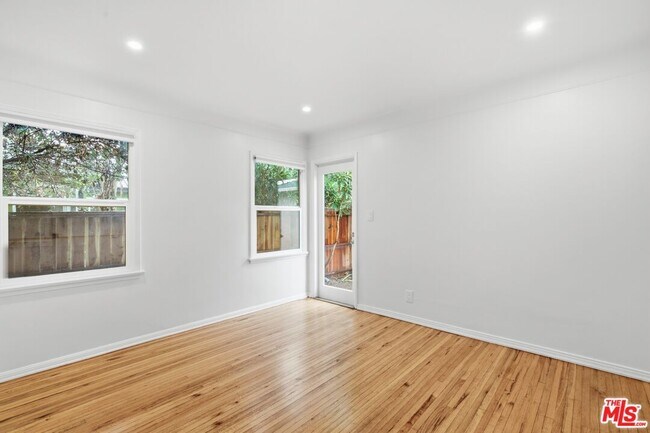 Building Photo - 4236 Elenda St
