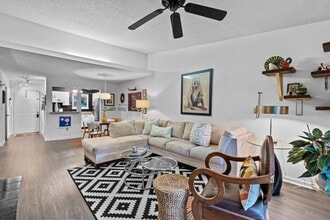 Building Photo - 2bd/2ba Condo on the Saluda River