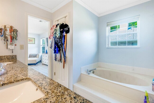 Building Photo - 3019 Keats Dr