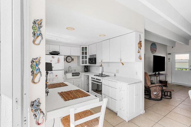 Building Photo - 3500 S Ocean Blvd