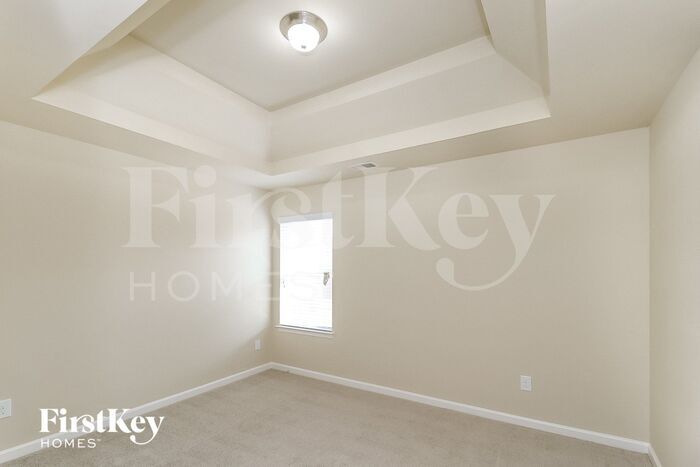 Building Photo - 33 Wedge Wood Way