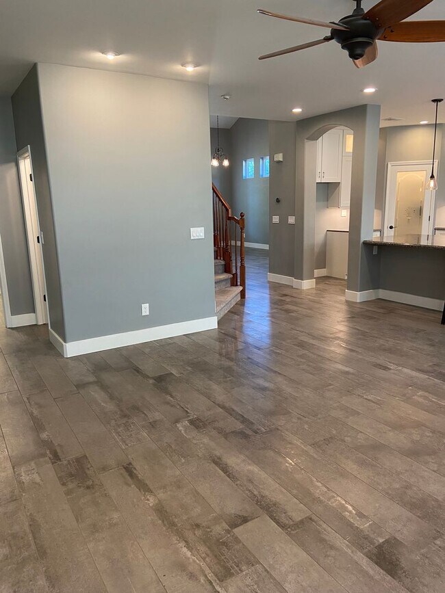 Building Photo - Beautifully remodeled 3 Bdrm+Master retrea...