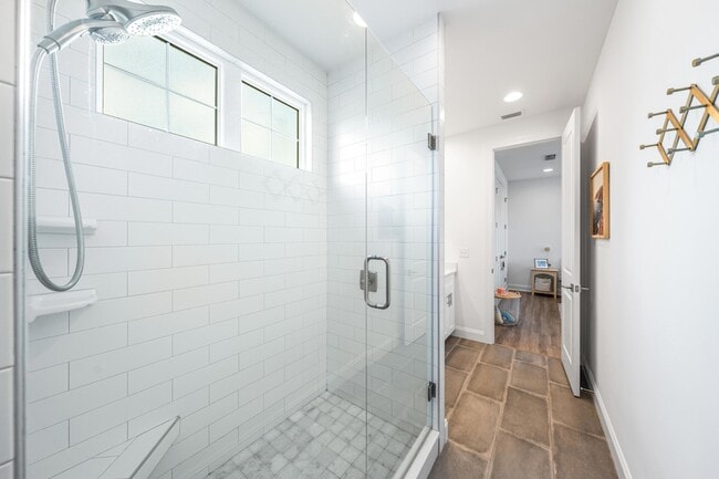 Building Photo - 229 Windrow Way