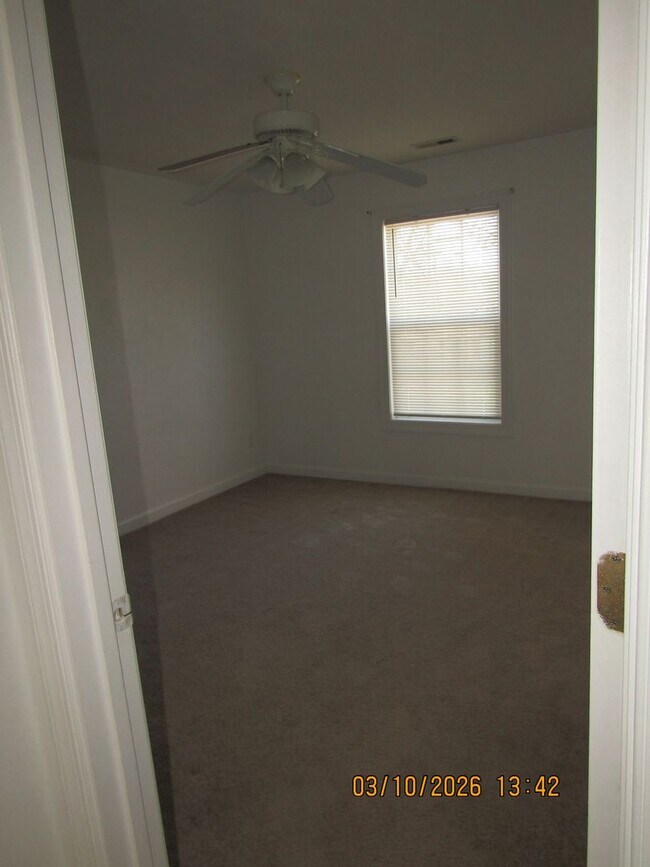 Building Photo - Great Home!