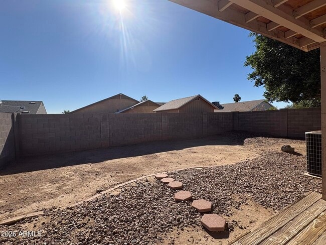 Building Photo - 11537 W Scotts Dr