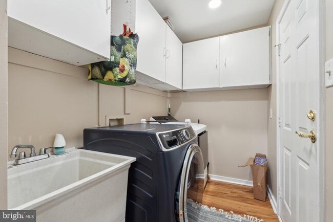Building Photo - 10719 Sugar Meadow Dr