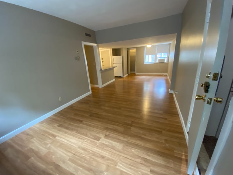 Building Photo - 1862 Beacon St