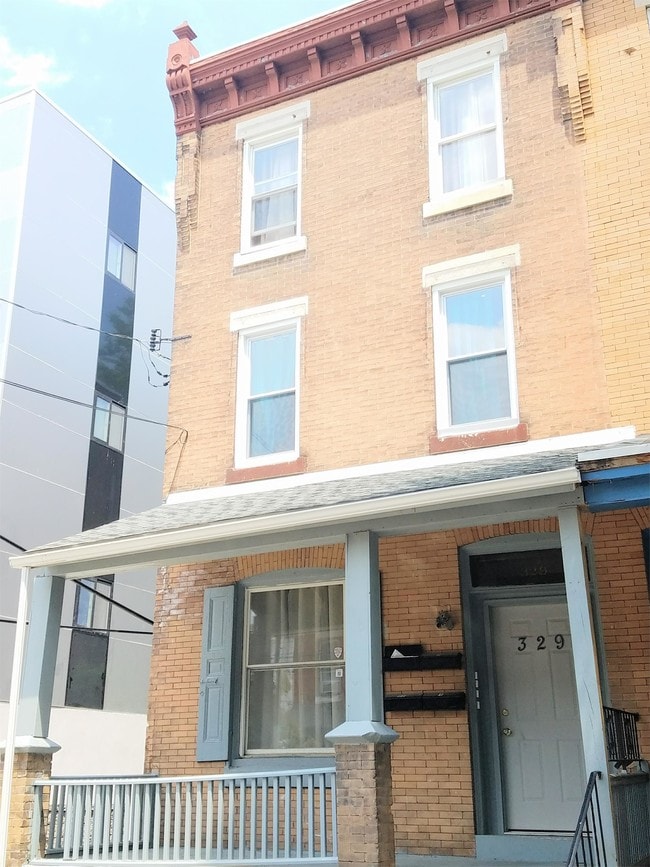 Building Photo - 329 N Preston St