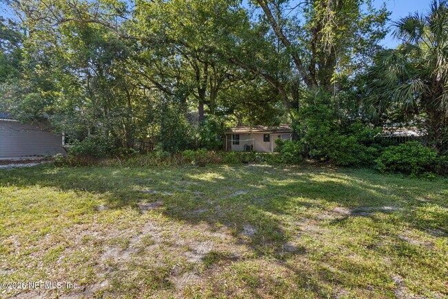 Building Photo - 1104 W 29th St