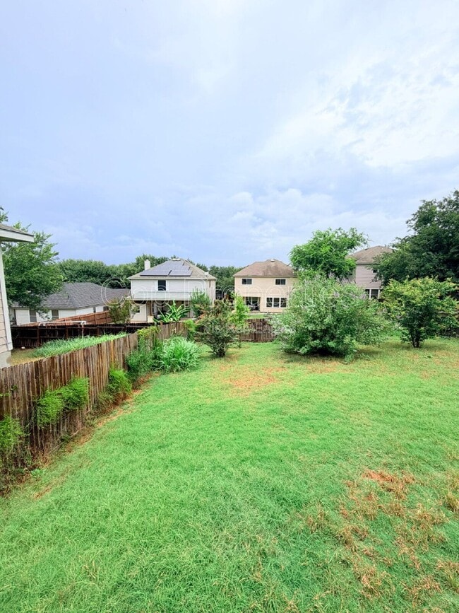 Building Photo - 6711 Buckhorn Cliff