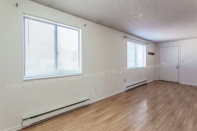 Building Photo - 1244 Maple St