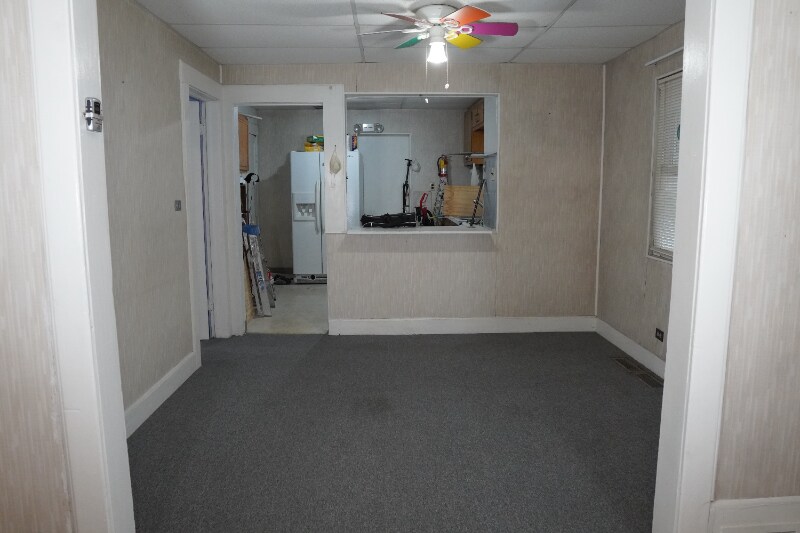 Building Photo - 136 Stephens St