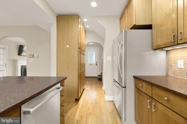 Building Photo - 4809 Wellington Dr