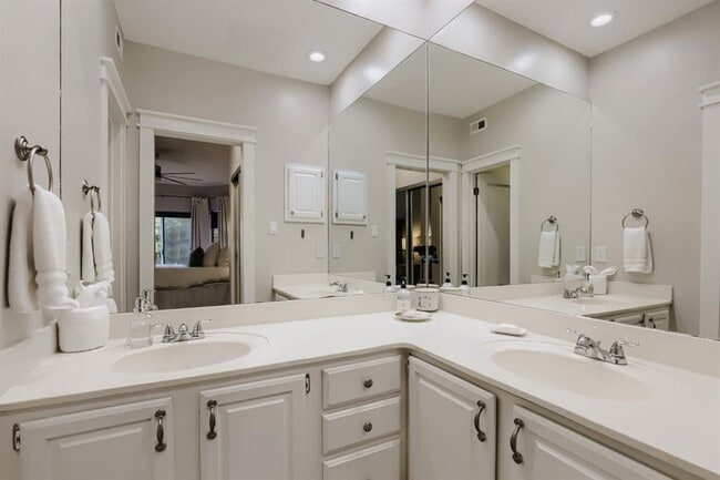 Building Photo - 1741 Spyglass Dr