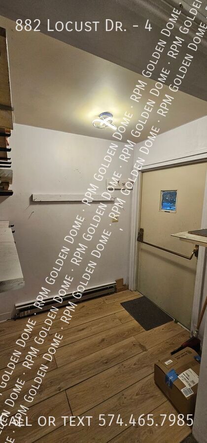 Building Photo - 882 Locust Dr