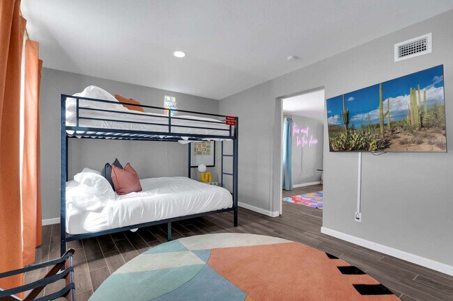 Building Photo - 6240 E River Rd