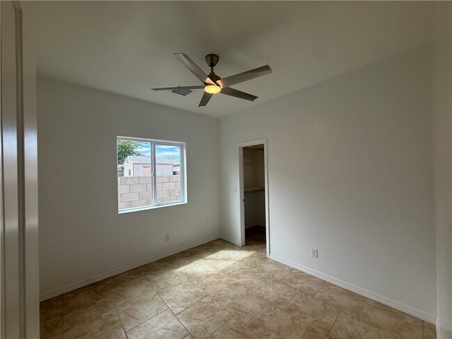 Building Photo - 3591 N Verdugo Rd