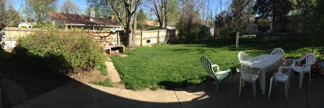 Building Photo - Adorable 2BD/1BA House! Nice Yard! Great L...
