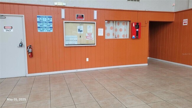 Building Photo - 1904 Honour Rd