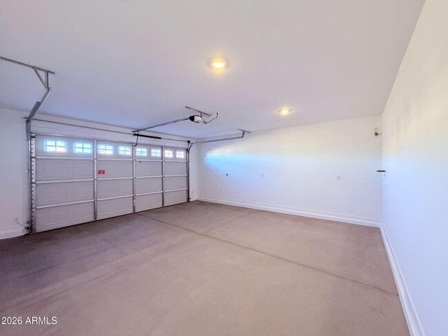 Building Photo - 8307 E Peterson Ave