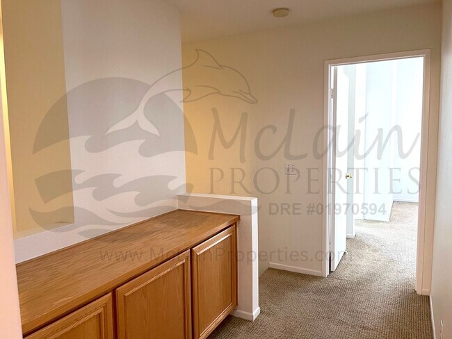 Building Photo - 2241 Lago Ventana