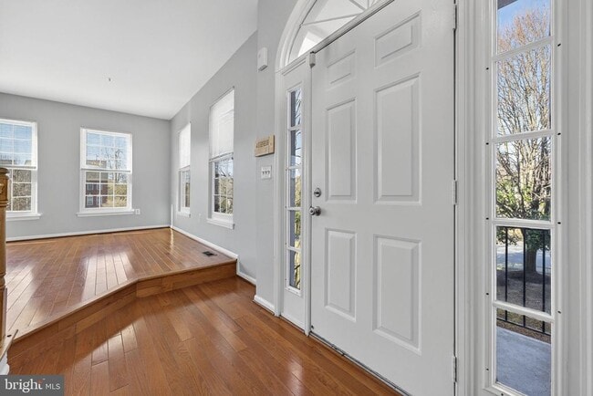 Building Photo - 2901 Mainstone Dr