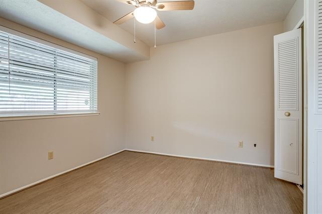 Building Photo - 1308 Grinnell Dr