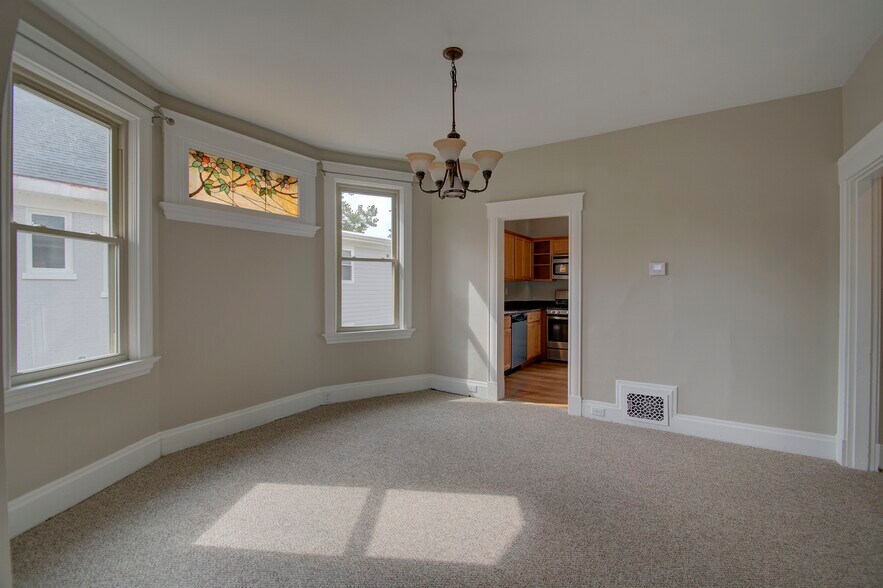 Building Photo - 3799 Millsbrae Ave