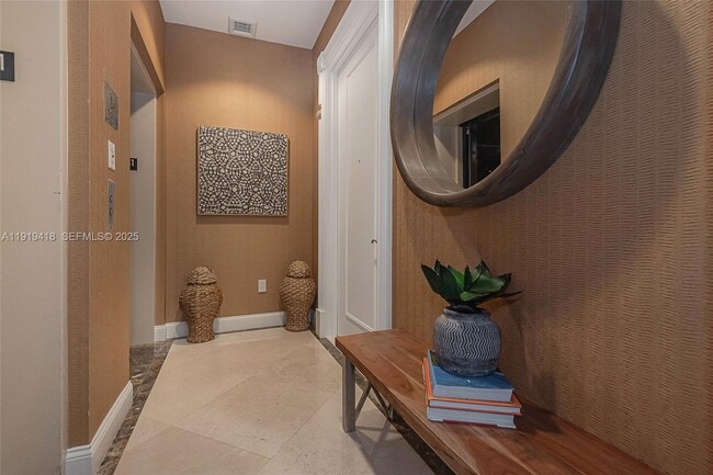 Building Photo - 16001 Collins Ave